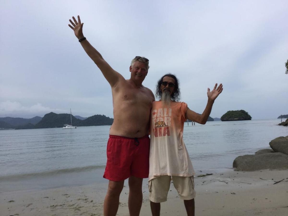 Wild Pasir Panjang Hotel Pulau Tuba Exterior photo