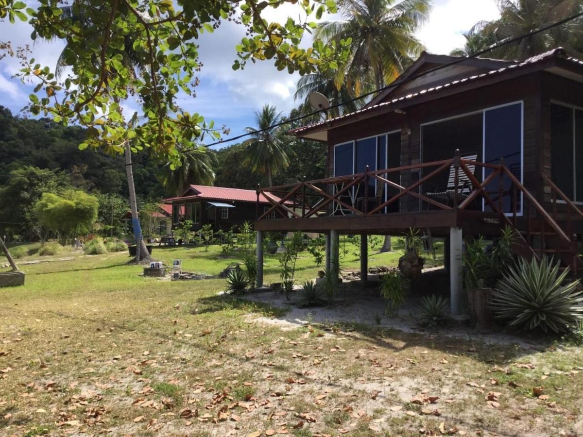 Wild Pasir Panjang Hotel Pulau Tuba Exterior photo
